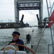 We passeren de bruggen van Dordrecht