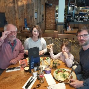 Vlnr ik, Lois, Nora en Rommert.