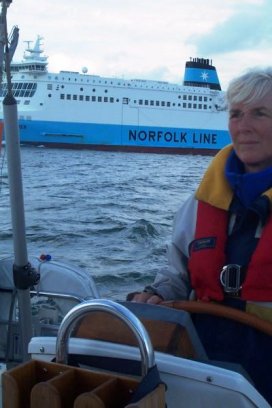 Bij Gravelines loopt ons een ferry achterop