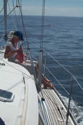 Halverwege verwisselt Ans het Brits gastenvlaggetje voor het Franse