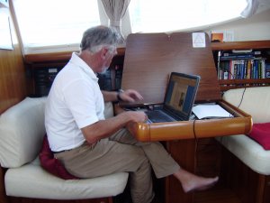 Tom schrijft een artikel voor Zeilen