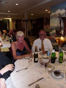 Christmas Bubbly & Dinner in Portal do Infante