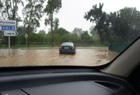 Wateroverlast in de Algarve. Foto uit The Resident van vandaag