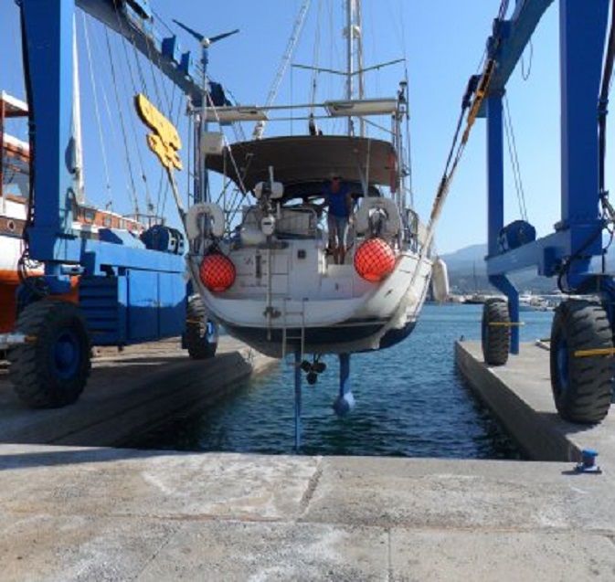 Onze Dulce in de kraan boven het kraangat