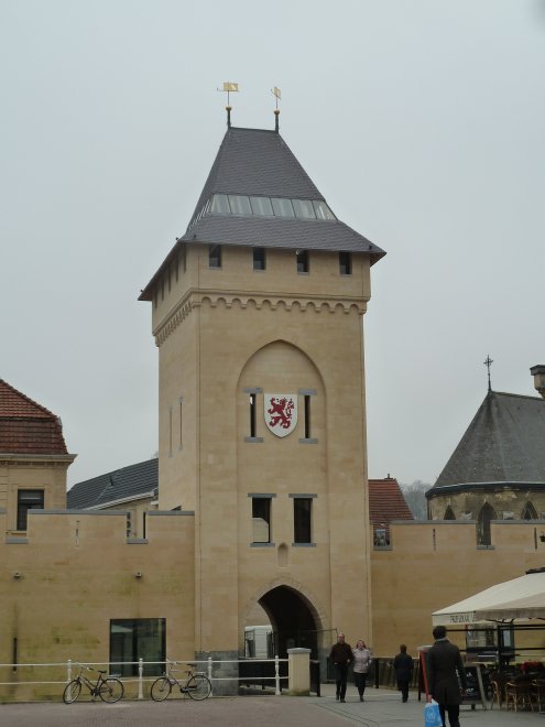 De in 2014 herbouwde Geulpoort in Valkenburg.