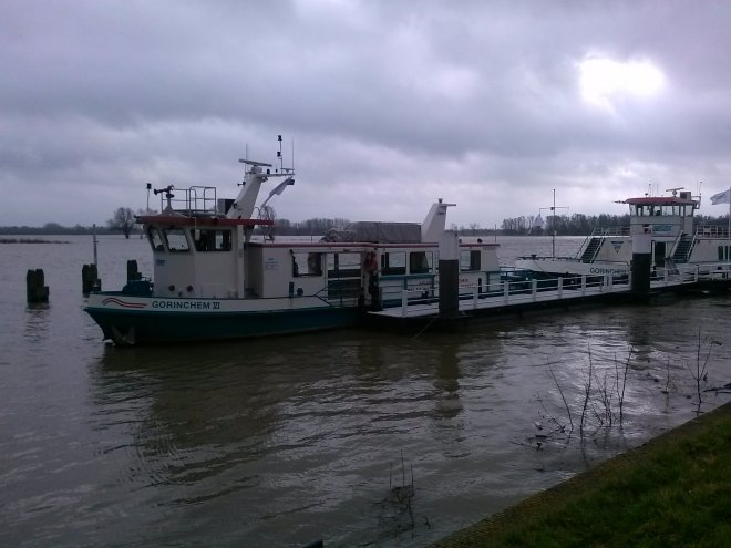 De aanlegplaats van de veerboten op Buiten de Waterpoort vanmorgen.