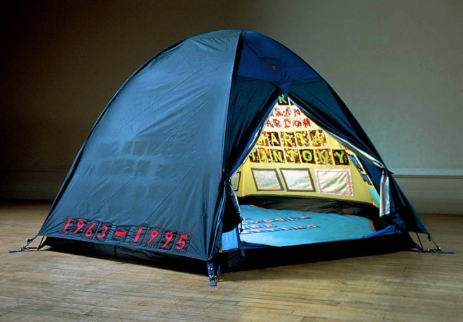 Tracey Emin,  Everyone I Have Ever Slept With 1963 - 1995, 1995 Appliquéd tent, mattress and light 122 x 245 x 214 cm. (Saatchigallery.com)