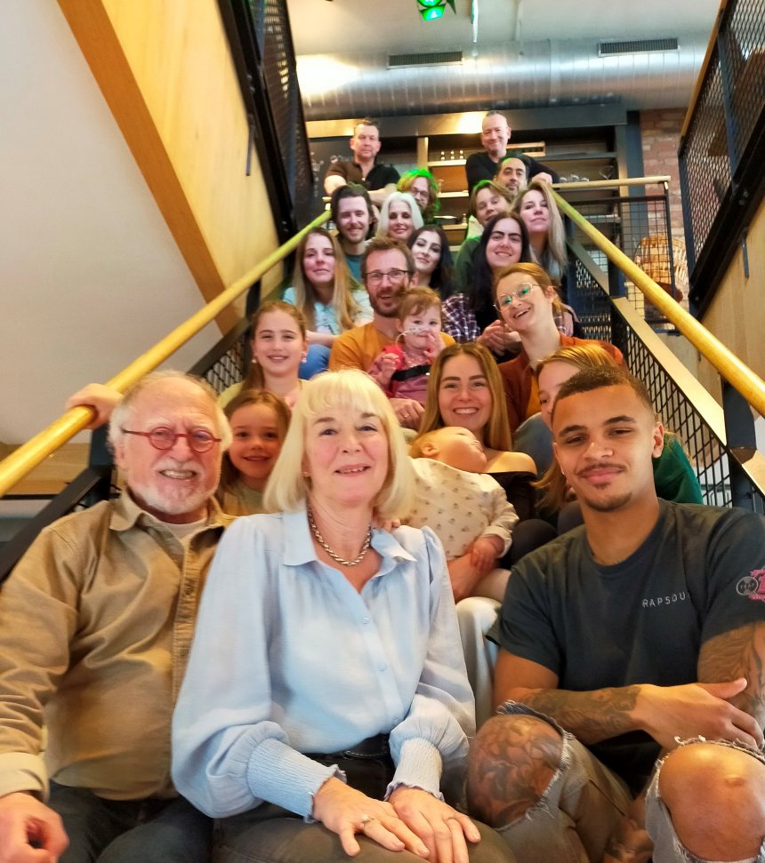 De nu traditie geworden trapfoto van dit jaar.