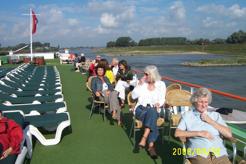 Op het zonnedek van de Prinses Juliana